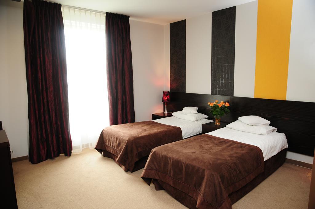 Hotel Niepolomice Phòng bức ảnh