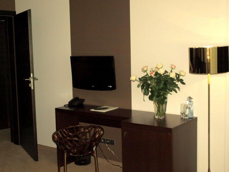 Hotel Niepolomice Phòng bức ảnh