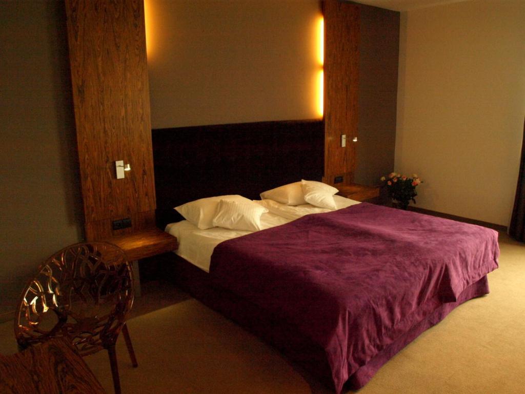 Hotel Niepolomice Phòng bức ảnh