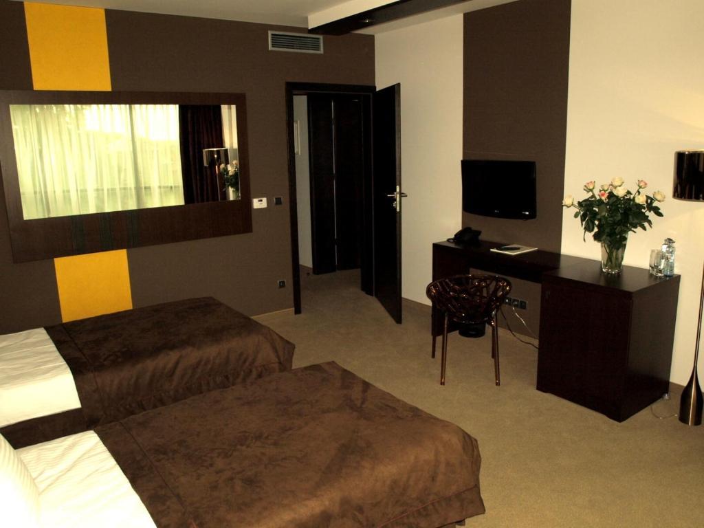 Hotel Niepolomice Phòng bức ảnh